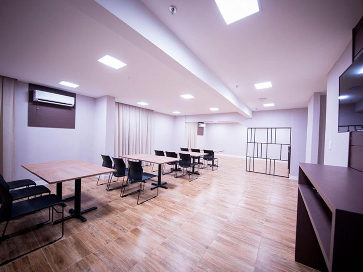 Vila Business Hotel Volta Redonda Zewnętrze zdjęcie